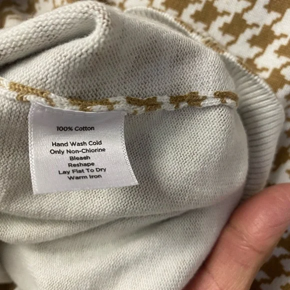 Talbots cute Geometric Sweater - Picture 4 of 5